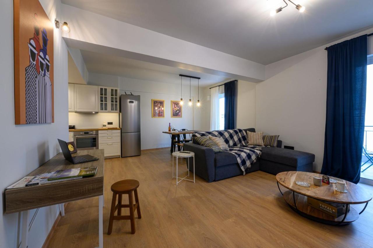 Plato 88 Apartment Kalamata Exterior photo