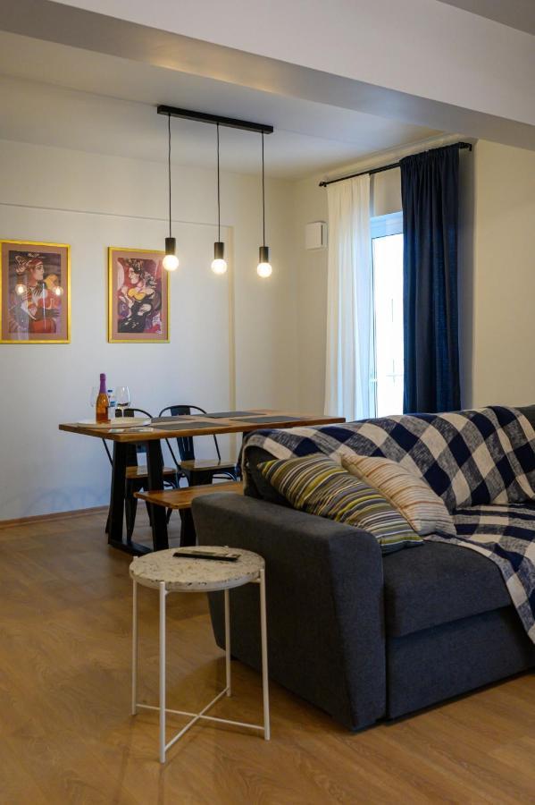 Plato 88 Apartment Kalamata Exterior photo